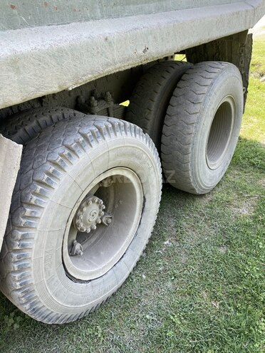KamAz 55111 1982, 400,665 km - 11.0 l - Qax