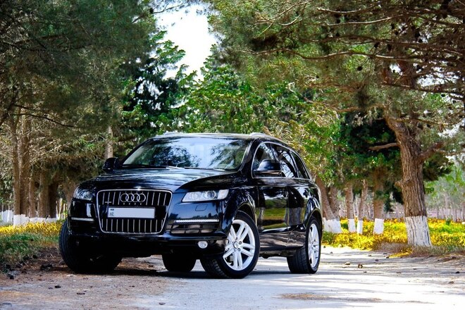 Audi Q7 2006, 180,000 km - 4.2 l - Bakı