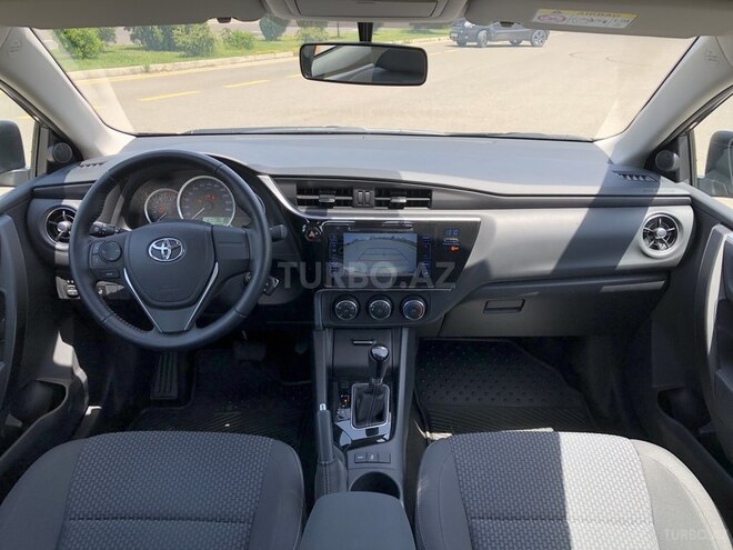 Toyota Corolla 2017, 11,700 km - 1.6 l - Bakı