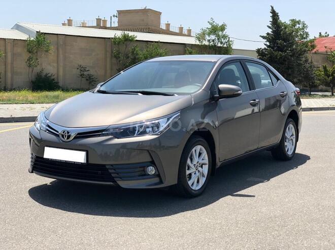 Toyota Corolla 2017, 11,700 km - 1.6 l - Bakı