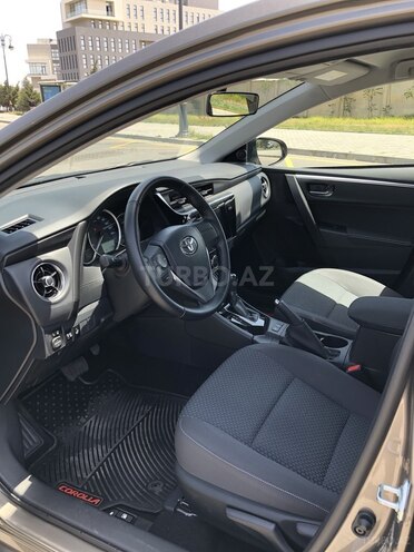 Toyota Corolla 2017, 11,700 km - 1.6 l - Bakı