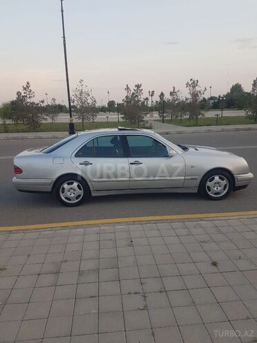 Mercedes E 240 1998, 310,000 km - 2.4 l - Ağdaş