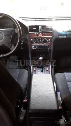 Mercedes C 180 1997, 290,000 km - 1.8 l - Bakı