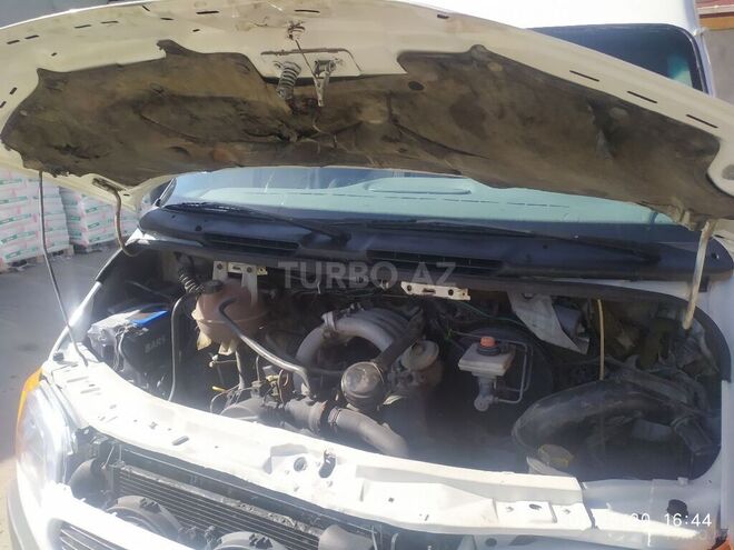 Ford Transit 2000, 358,000 km - 2.5 l - Quba