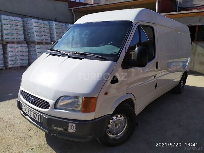 Ford Transit 2000, 358,000 km - 2.5 l - Quba
