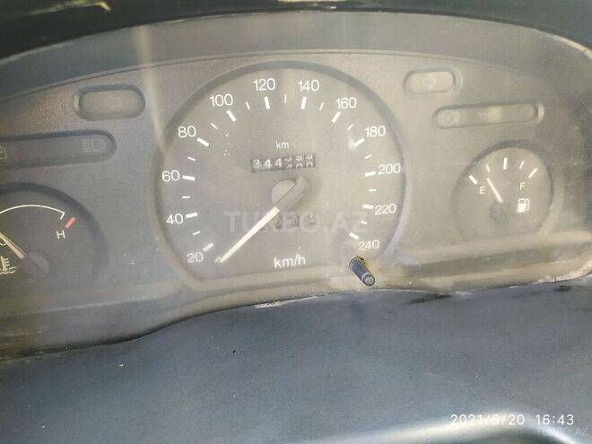 Ford Transit 2000, 358,000 km - 2.5 l - Quba
