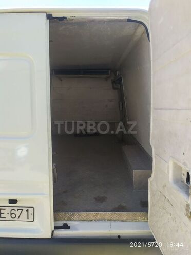 Ford Transit 2000, 358,000 km - 2.5 l - Quba