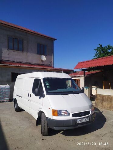 Ford Transit 2000, 358,000 km - 2.5 l - Quba