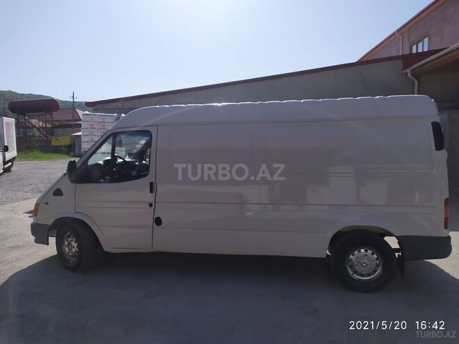 Ford Transit 2000, 358,000 km - 2.5 l - Quba