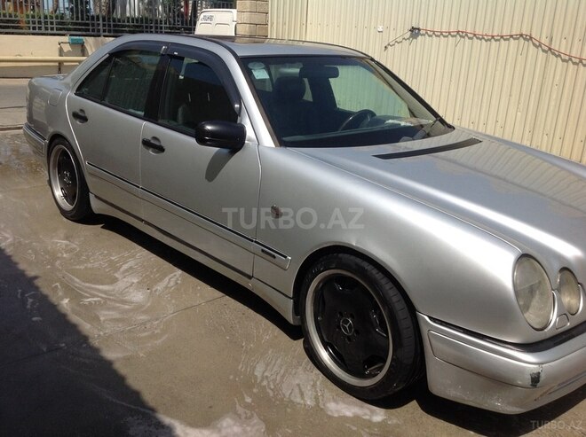 Mercedes E 430 1998, 178,000 km - 4.3 l - Bakı
