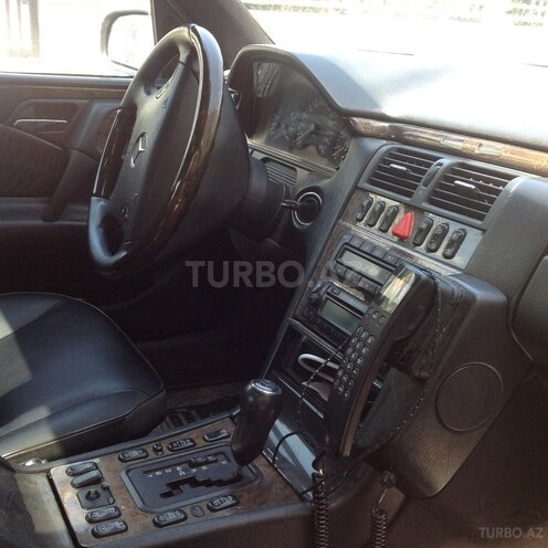 Mercedes E 430 1998, 178,000 km - 4.3 l - Bakı