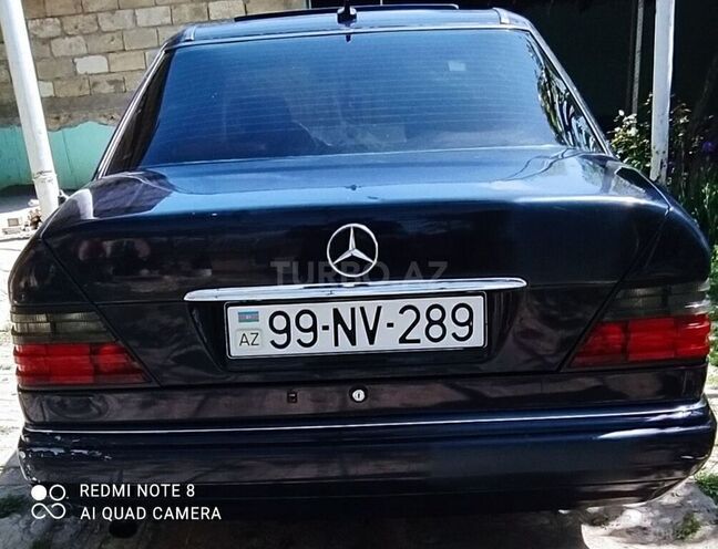Mercedes E 220 1994, 546,974 km - 2.2 l - Şamaxı