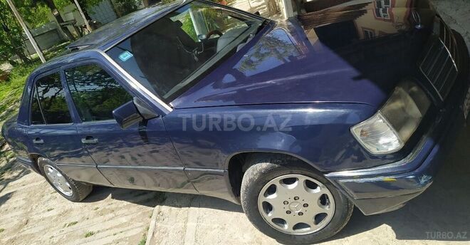 Mercedes E 220 1994, 546,974 km - 2.2 l - Şamaxı