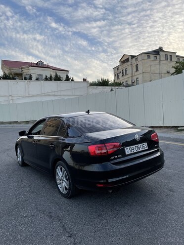 Volkswagen Jetta 2014, 73,800 km - 1.8 l - Bakı