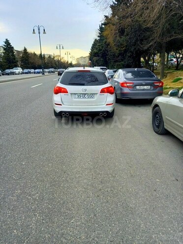 Opel Astra 2011, 142,000 km - 1.3 л - Bakı