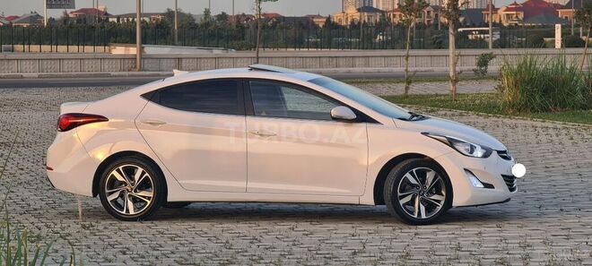 Hyundai Elantra 2014, 141,121 km - 1.8 l - Bakı