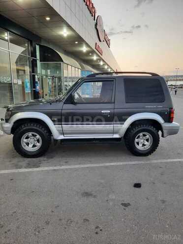 Mitsubishi Pajero 1992, 260,000 km - 2.5 l - Bakı