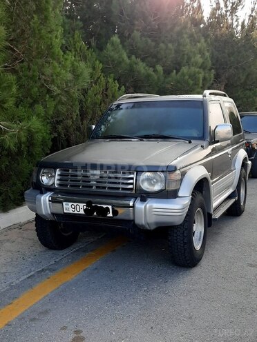 Mitsubishi Pajero 1992, 260,000 km - 2.5 l - Bakı