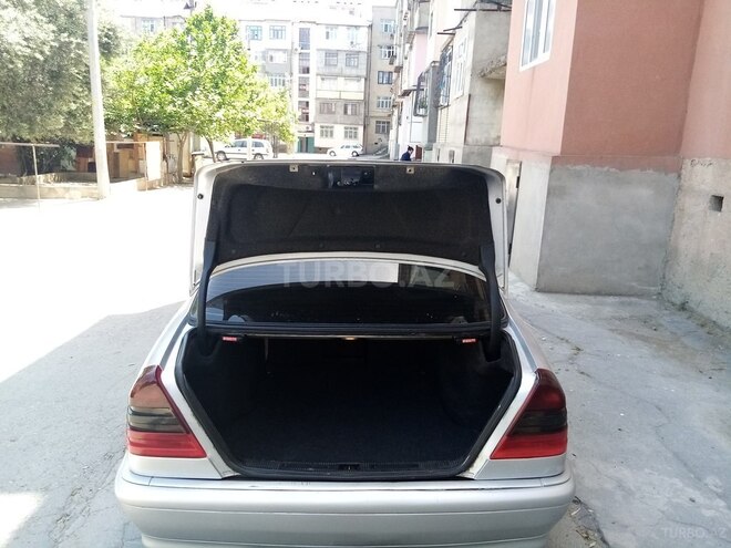 Mercedes C 230 2000, 285,000 km - 2.3 l - Sumqayıt