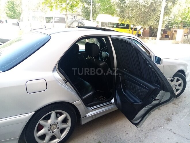 Mercedes C 230 2000, 285,000 km - 2.3 l - Sumqayıt