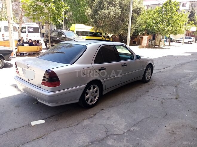 Mercedes C 230 2000, 285,000 km - 2.3 l - Sumqayıt