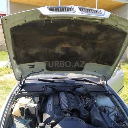 BMW 528 1996, 325,618 km - 2.8 л - Şəmkir
