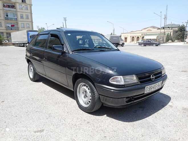 Opel Astra 1993, 268,445 km - 1.6 l - Bakı
