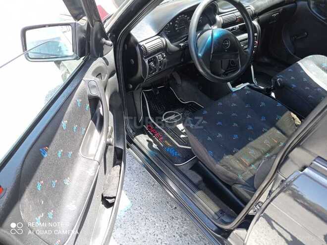 Opel Astra 1993, 268,445 km - 1.6 l - Bakı