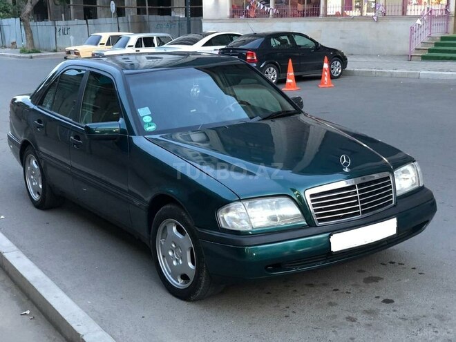 Mercedes C 200 1995, 200,000 km - 2.0 l - Gəncə