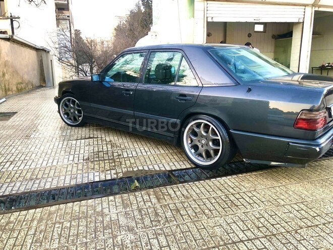 Mercedes E 260 1988, 477,000 km - 2.6 л - Bakı