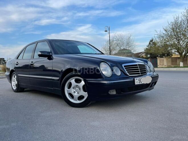 Mercedes E 240 1999, 330,040 km - 2.4 л - Neftçala