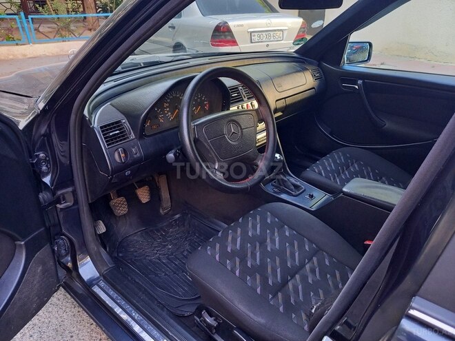 Mercedes C 200 1999, 285,000 km - 2.0 l - Bakı