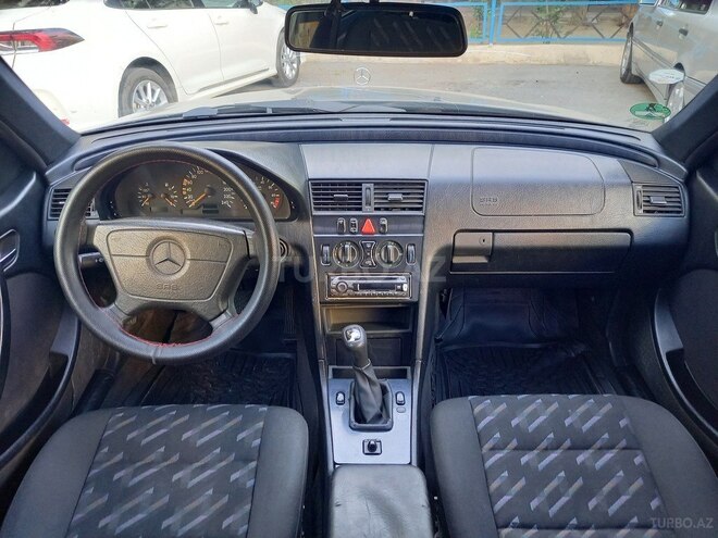Mercedes C 200 1999, 285,000 km - 2.0 l - Bakı
