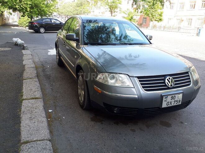 Volkswagen Passat 2002, 271,780 km - 2.0 l - Bakı