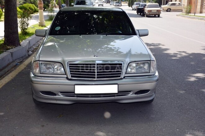 Mercedes C 240 1998, 333,000 km - 2.4 л - Ağcabədi