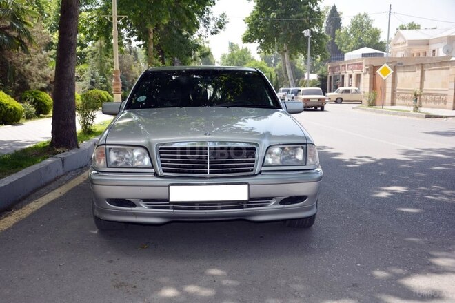 Mercedes C 240 1998, 333,000 km - 2.4 л - Ağcabədi