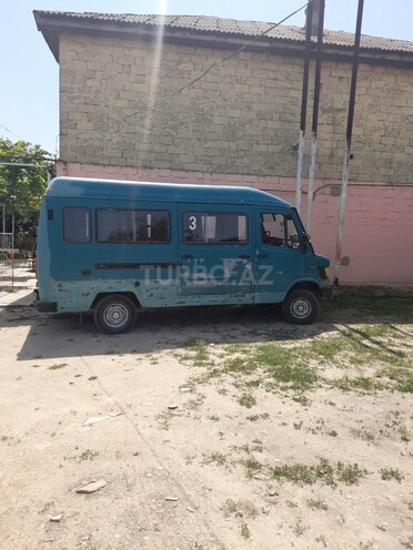 Mercedes 208 D 1993, 455,460 km - 2.3 л - Şirvan