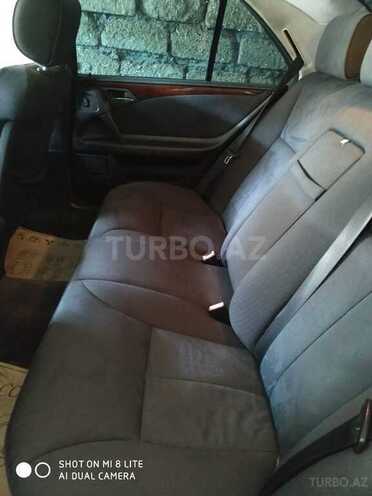 Mercedes E 220 1999, 345,000 km - 2.2 л - Bakı
