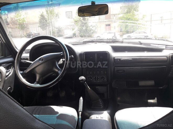 GAZ 31105 2005, 335,000 km - 2.3 л - Bakı