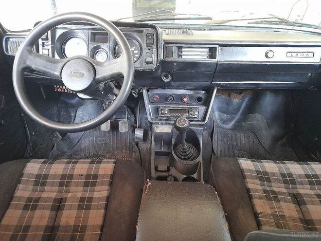 LADA (VAZ) 21011 1984, 10,000 km - 1.3 l - Qazax
