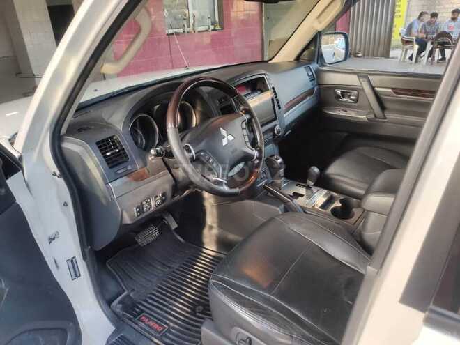 Mitsubishi Pajero 2013, 112,000 km - 3.5 l - Bakı