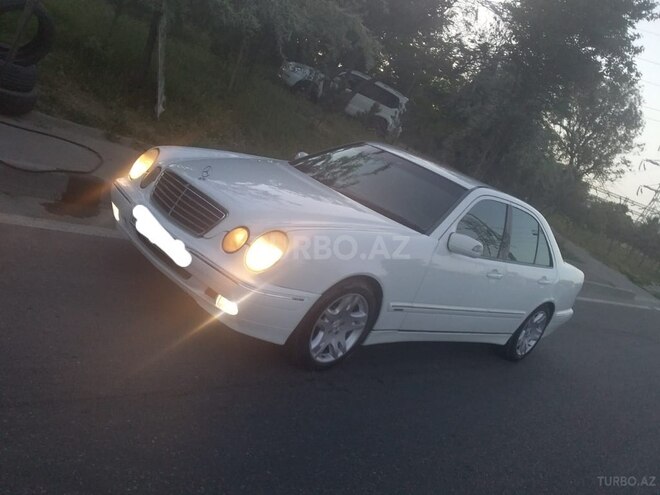 Mercedes E 270 2001, 351,000 km - 2.7 l - Bakı