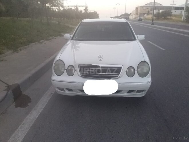Mercedes E 270 2001, 351,000 km - 2.7 l - Bakı