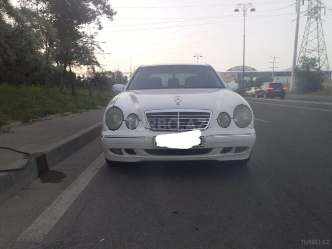 Mercedes E 270 2001, 351,000 km - 2.7 l - Bakı