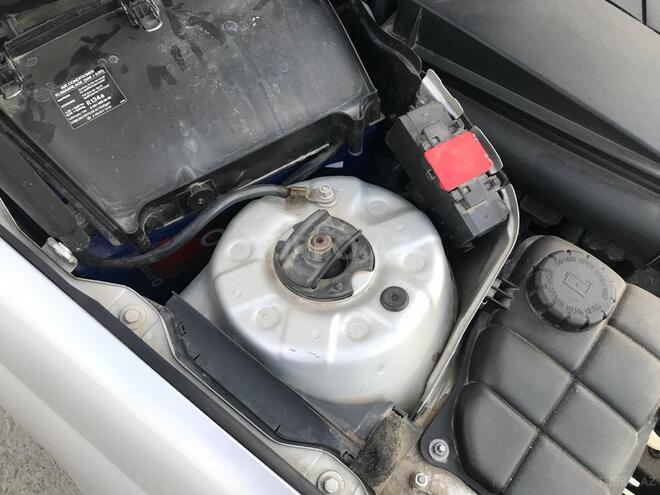 Mercedes C 240 2002, 309,000 km - 2.6 l - Salyan