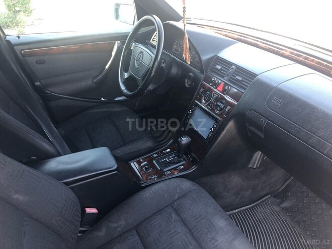 Mercedes C 220 1998, 398,000 km - 2.2 l - Bakı