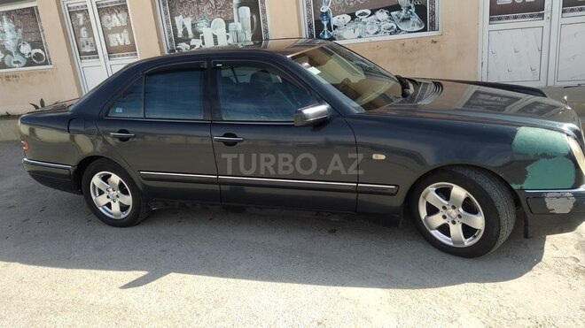 Mercedes E 300 1998, 421,600 km - 3.0 l - Bakı