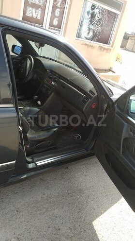 Mercedes E 300 1998, 421,600 km - 3.0 l - Bakı