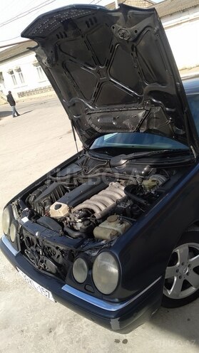 Mercedes E 300 1998, 421,600 km - 3.0 l - Bakı