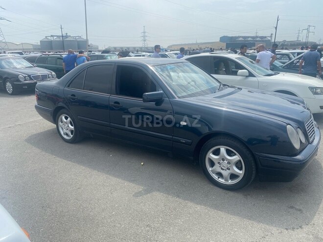 Mercedes E 240 1999, 407,000 km - 2.4 l - Bakı